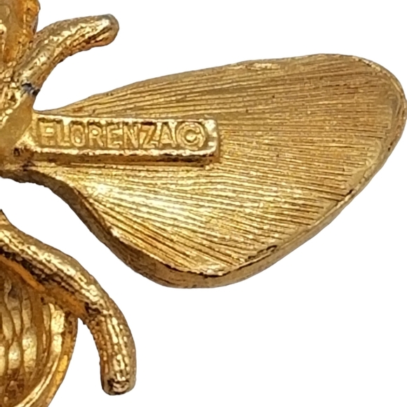 FLORENZA VINTAGE 24K GOLDPLATED WITH GREEN & BLUE ENAMEL BUMBLE BEE STICK PIN - Picture 4 of 4